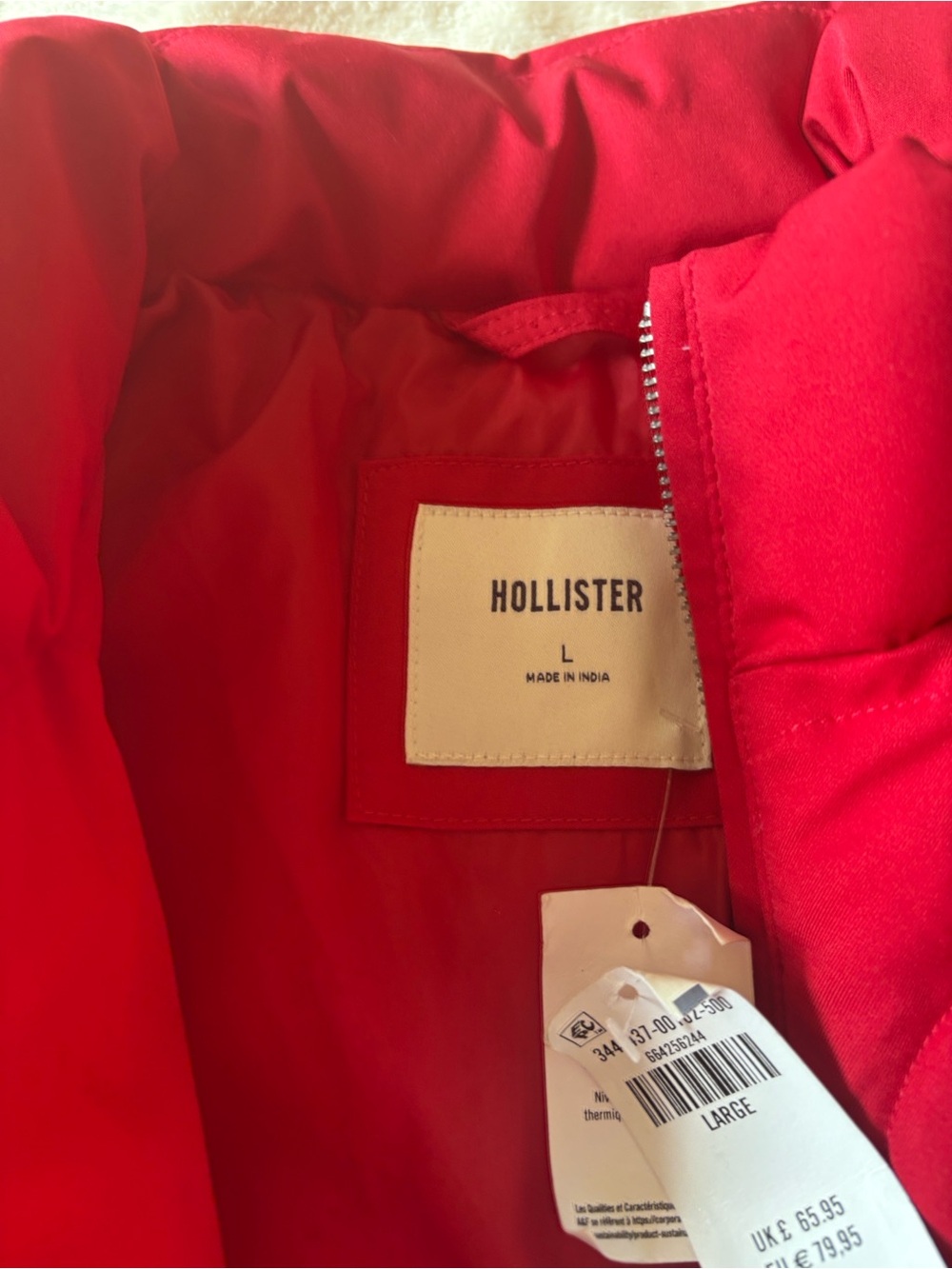 Hollister Red Quilted Puffer Jacket - Picture 4 of 4